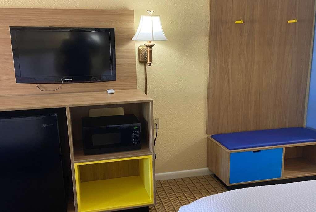 Days Inn By Wyndham Клінтон Номер фото